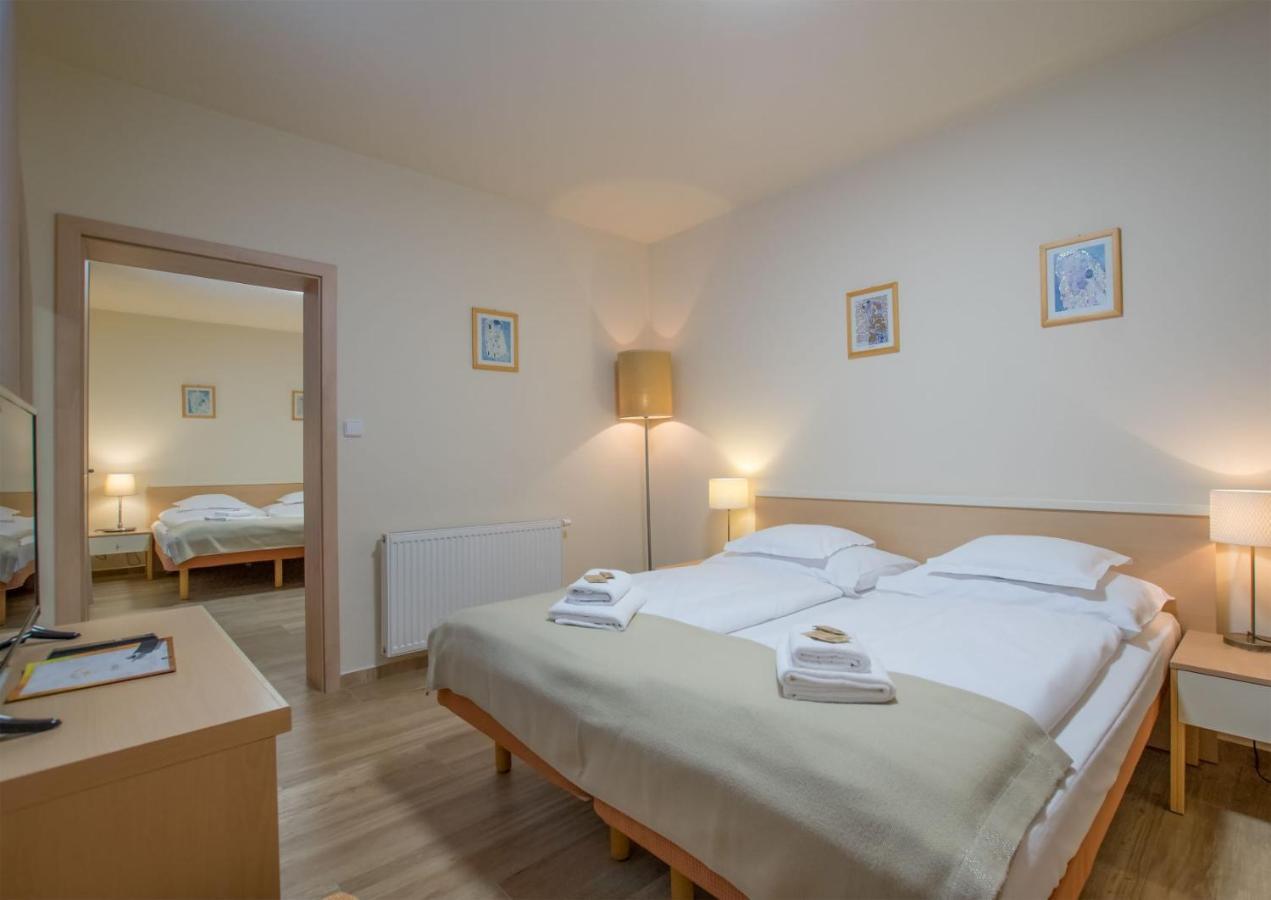 Hotel Slunecna Louka Lipno nad Vltavou Exteriör bild