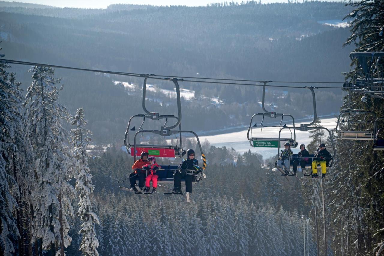 Hotel Slunecna Louka Lipno nad Vltavou Exteriör bild