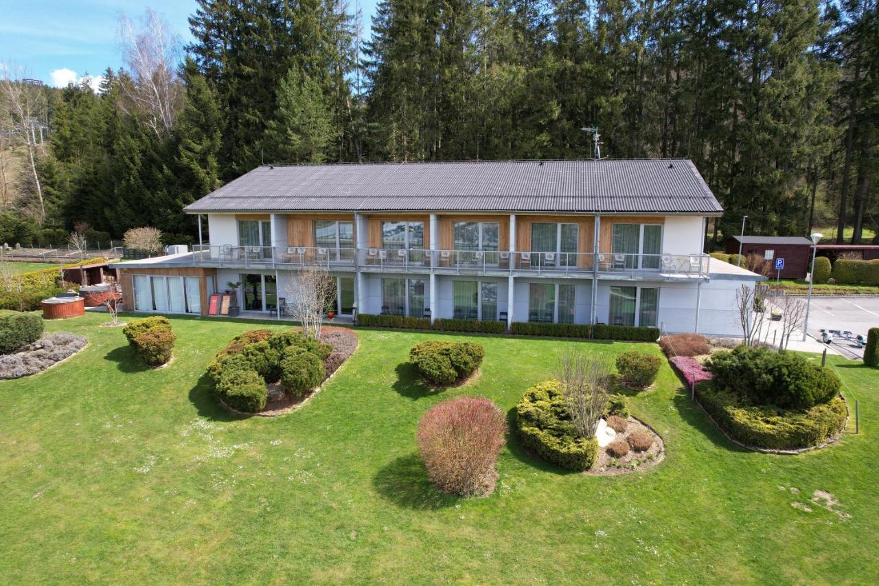 Hotel Slunecna Louka Lipno nad Vltavou Exteriör bild