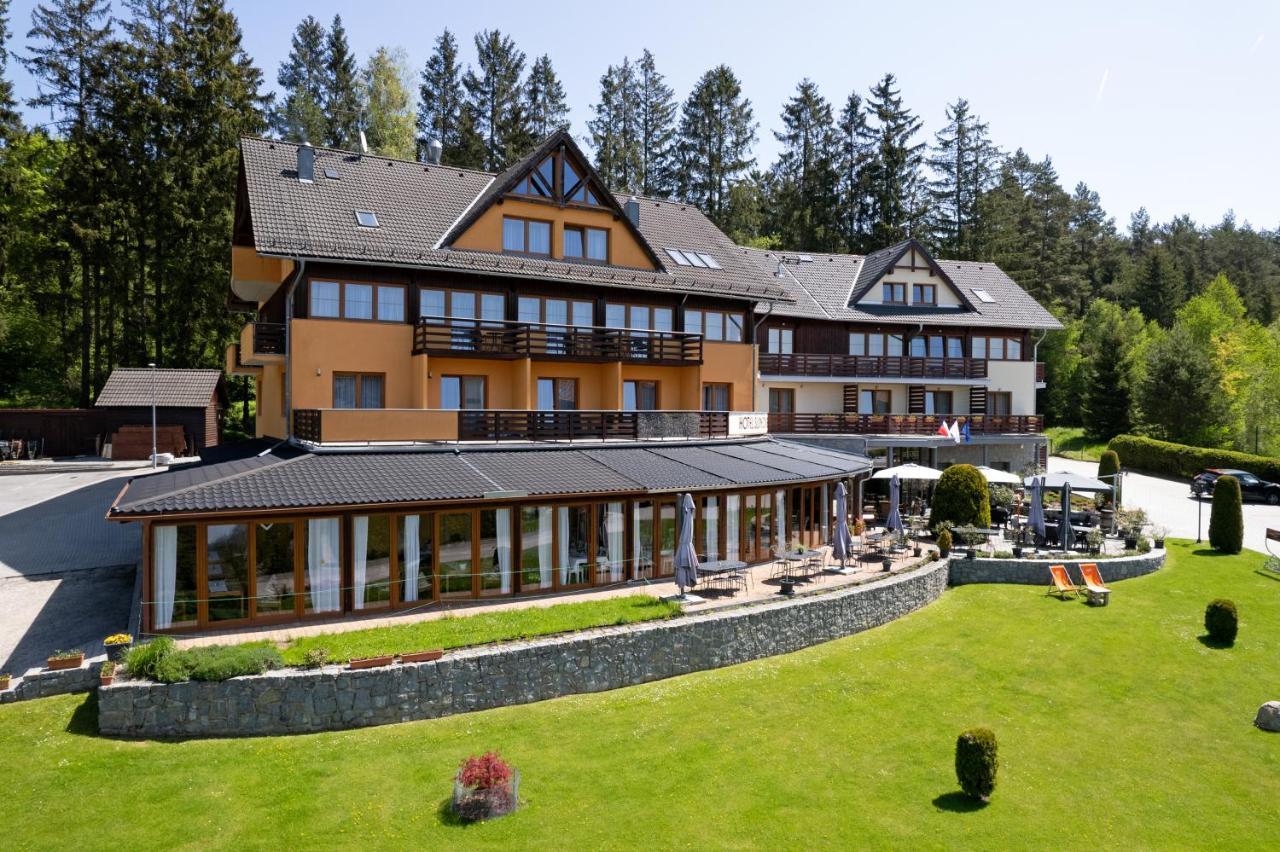 Hotel Slunecna Louka Lipno nad Vltavou Exteriör bild